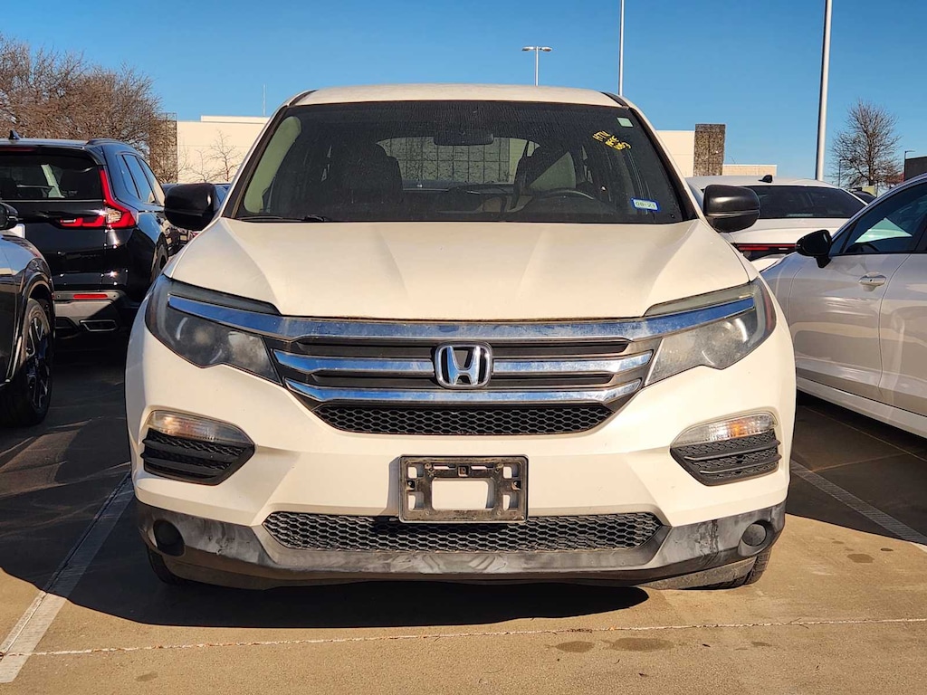 Used 2017 Honda Pilot LX FWD SUV