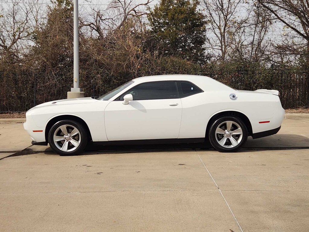 Used 2022 Dodge Challenger SXT Coupe