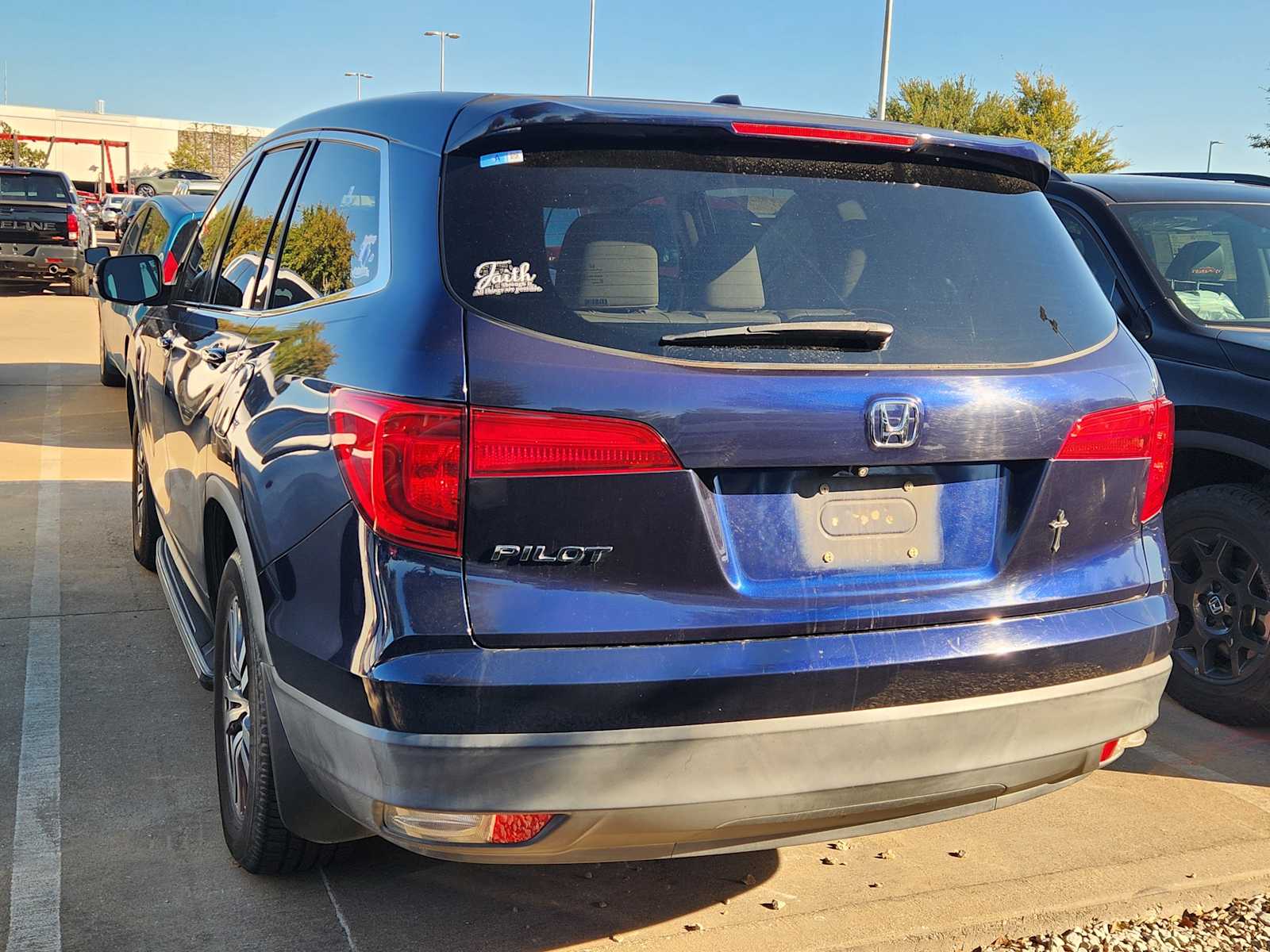Thumbnail: 2016 Honda Pilot - 6