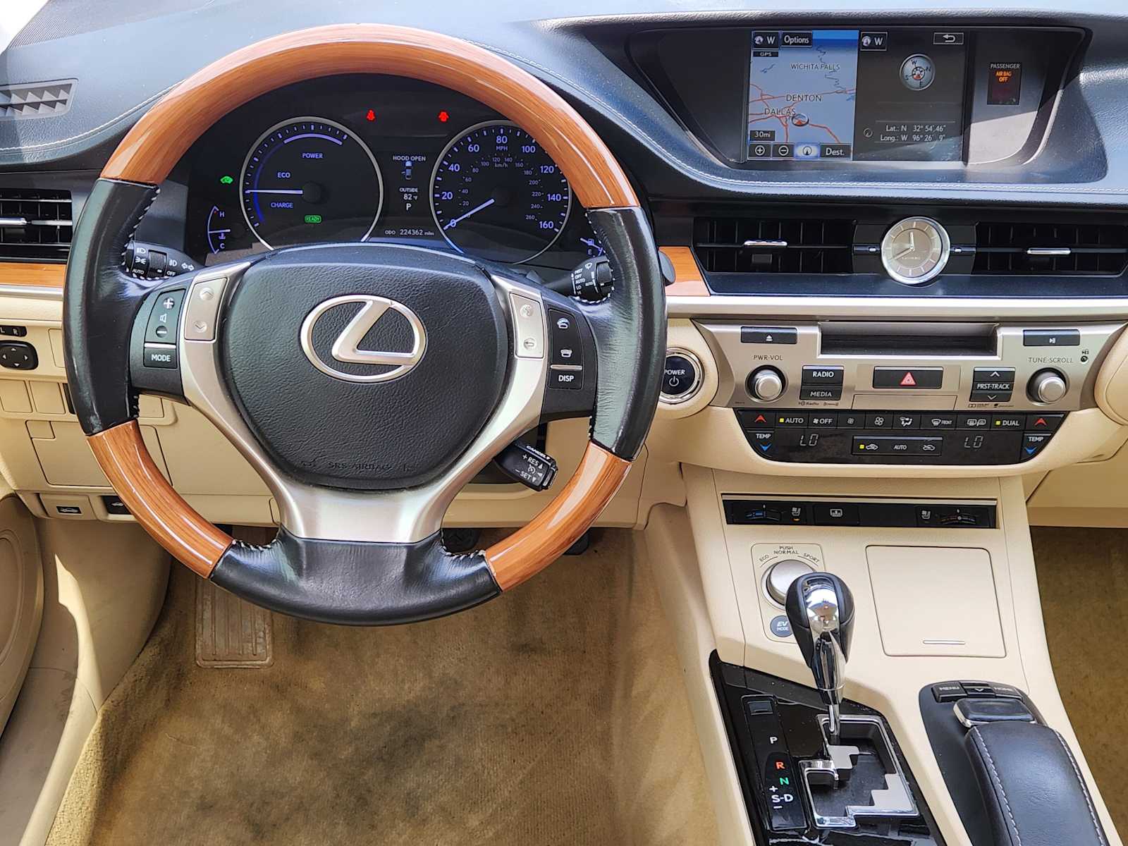 Thumbnail: 2015 Lexus ES - 15