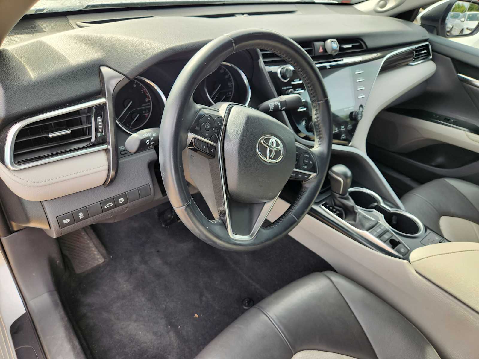 Thumbnail: 2018 Toyota Camry - 8