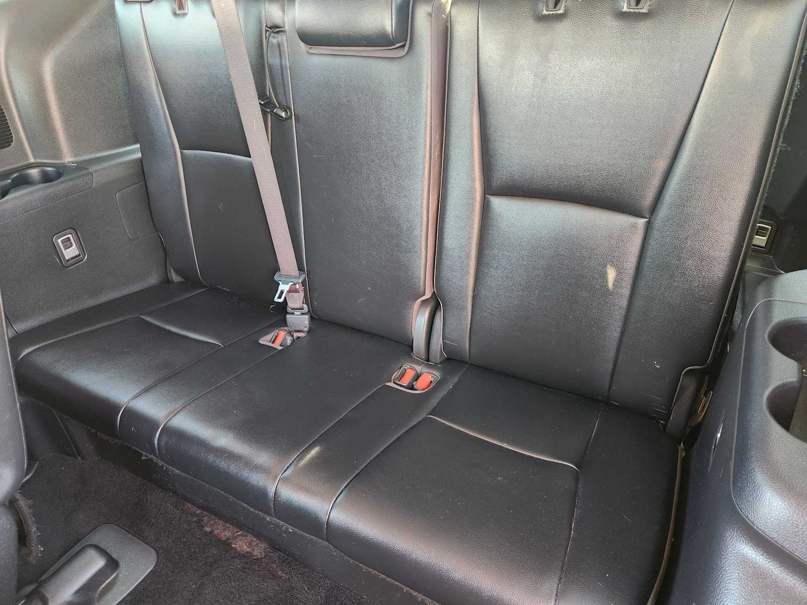 Thumbnail: 2022 Toyota Highlander - 14