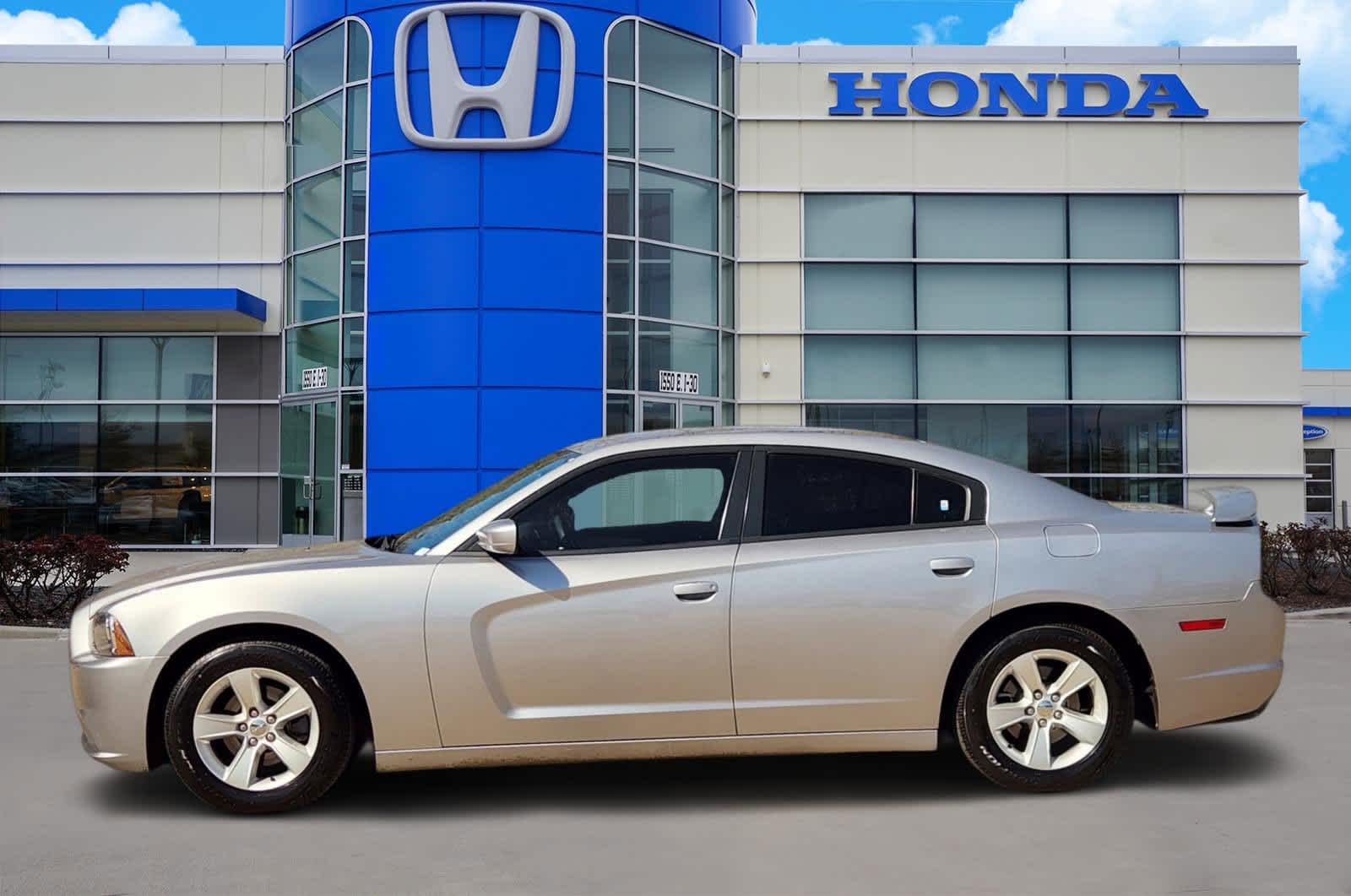 Thumbnail: 2013 Dodge Charger - 3