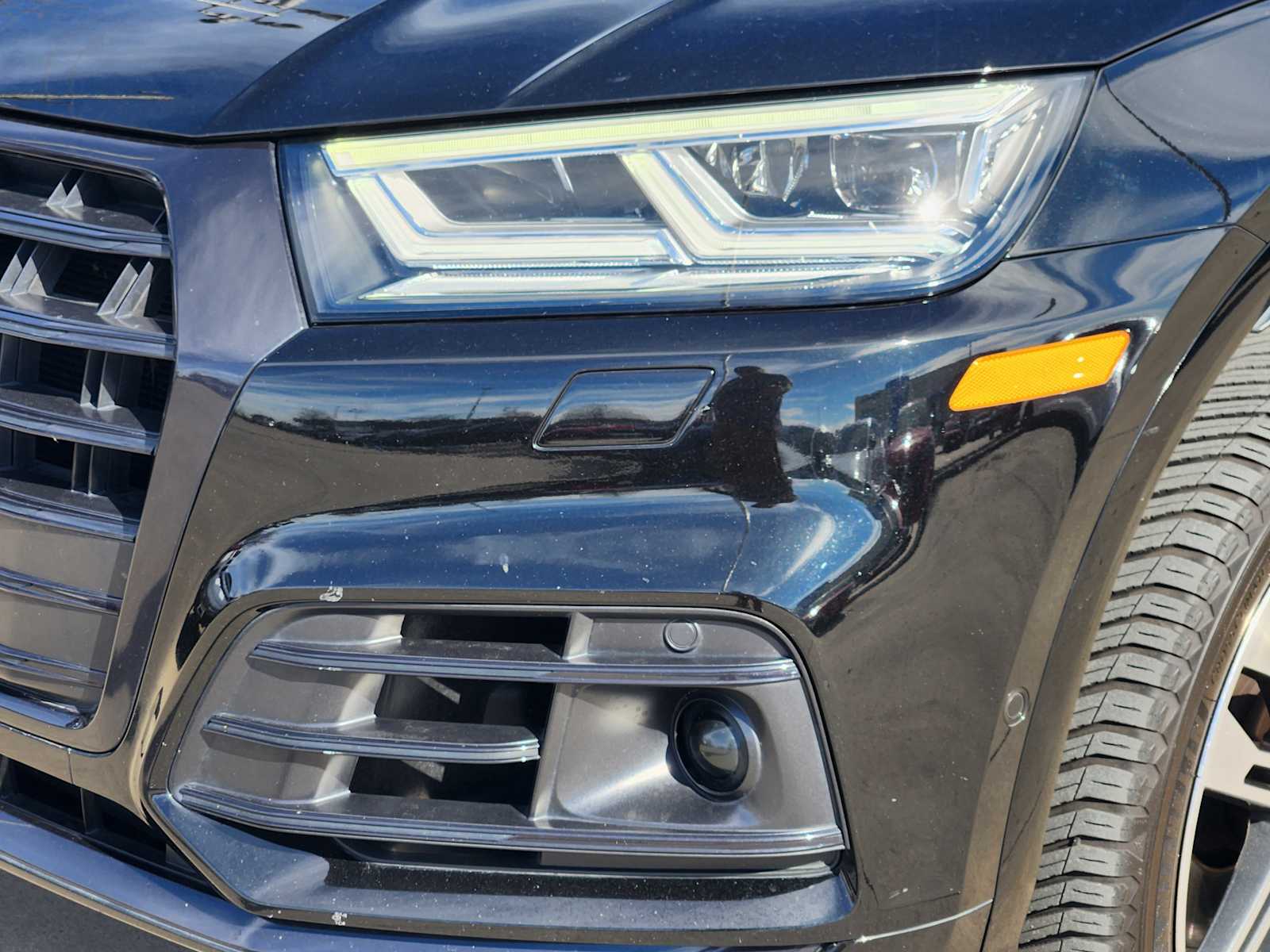 Thumbnail: 2020 Audi SQ5 - 23