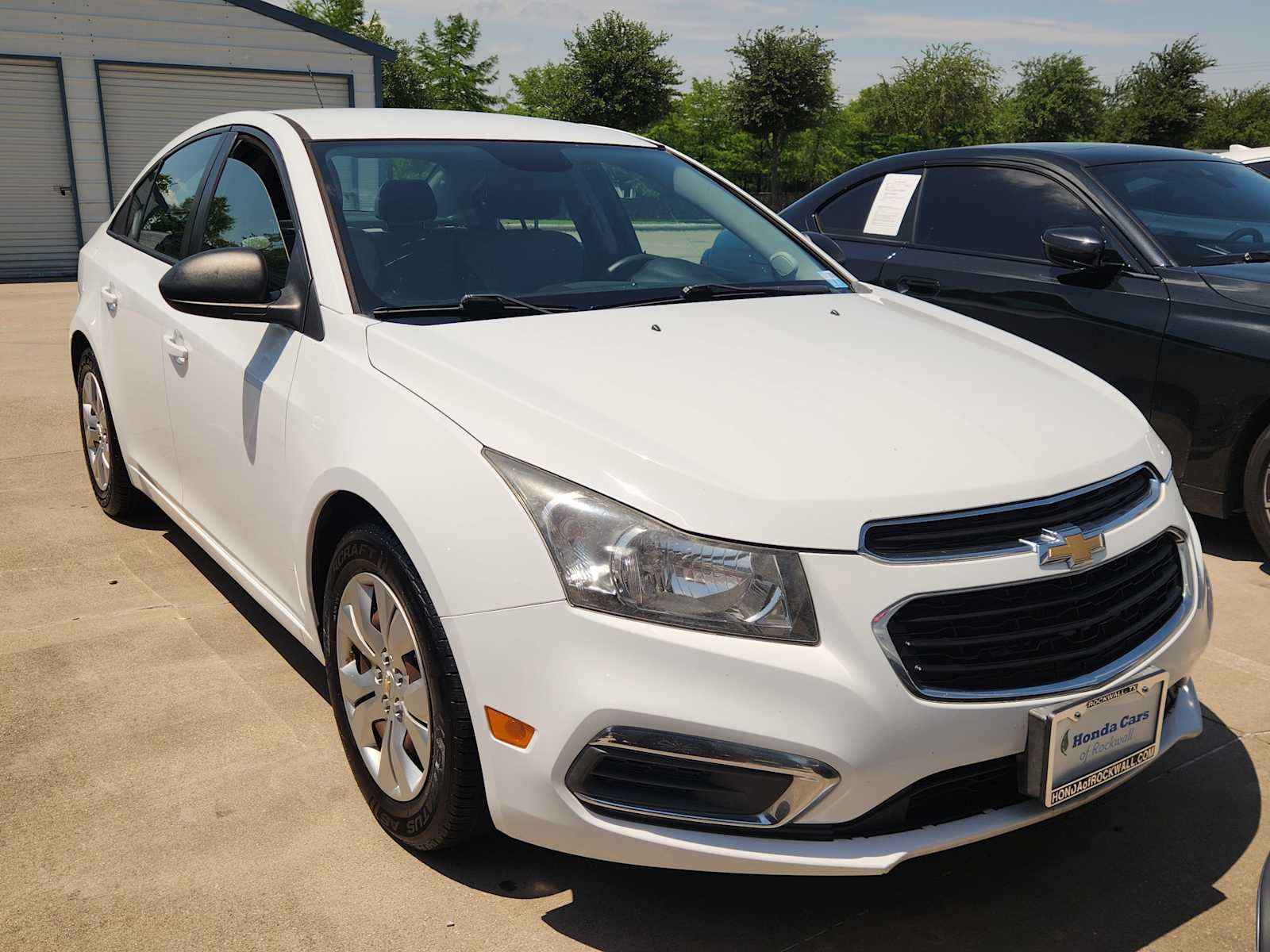 Thumbnail: 2016 Chevrolet Cruze - 2