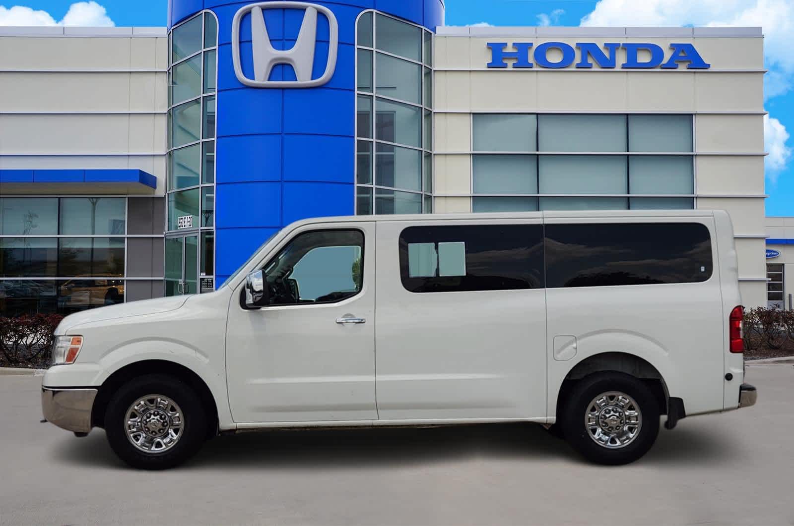 Thumbnail: 2013 Nissan NV - 3