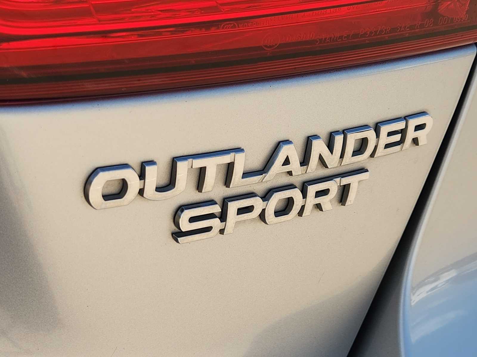 Thumbnail: 2018 Mitsubishi Outlander Sport - 7