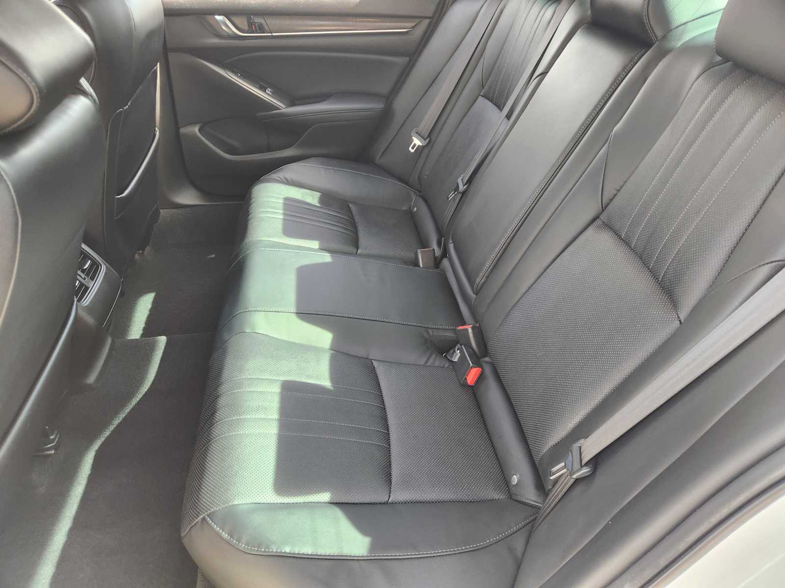 Thumbnail: 2018 Honda Accord - 13