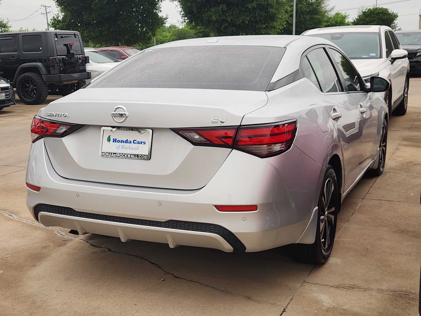 Thumbnail: 2020 Nissan Sentra - 4