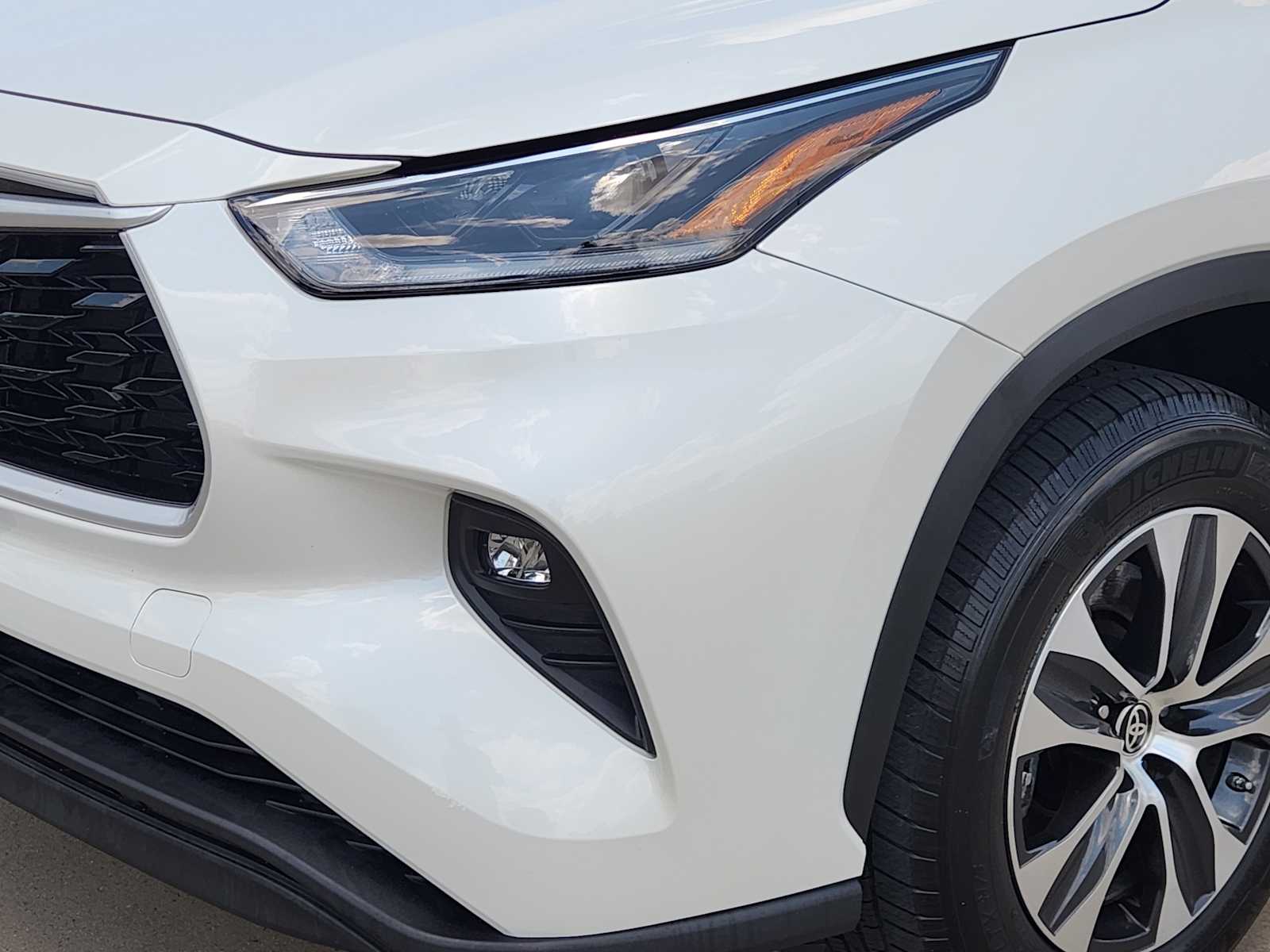 Thumbnail: 2021 Toyota Highlander - 22