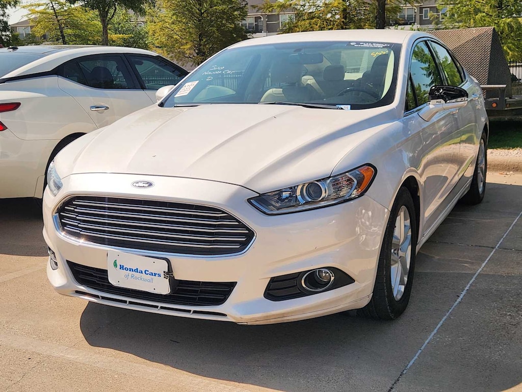 Used 2013 Ford Fusion SE Sedan