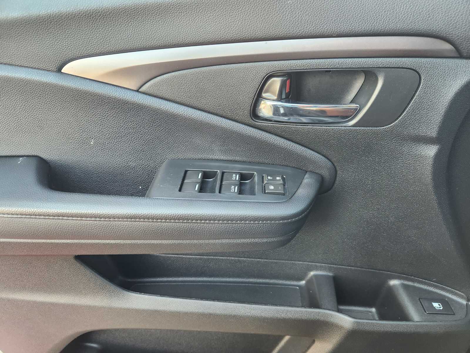 Thumbnail: 2022 Honda Pilot - 30