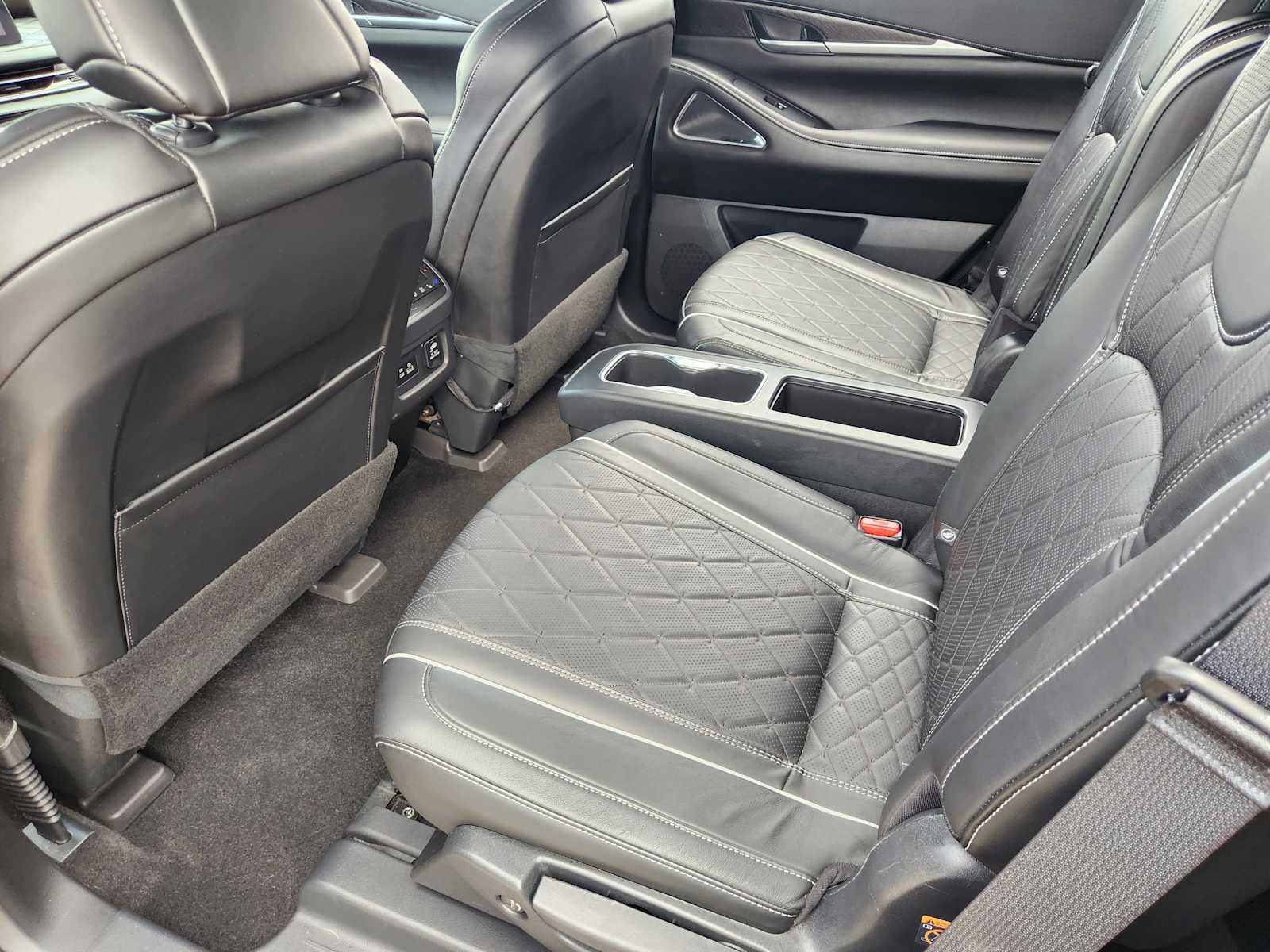 Thumbnail: 2022 INFINITI QX60 - 12