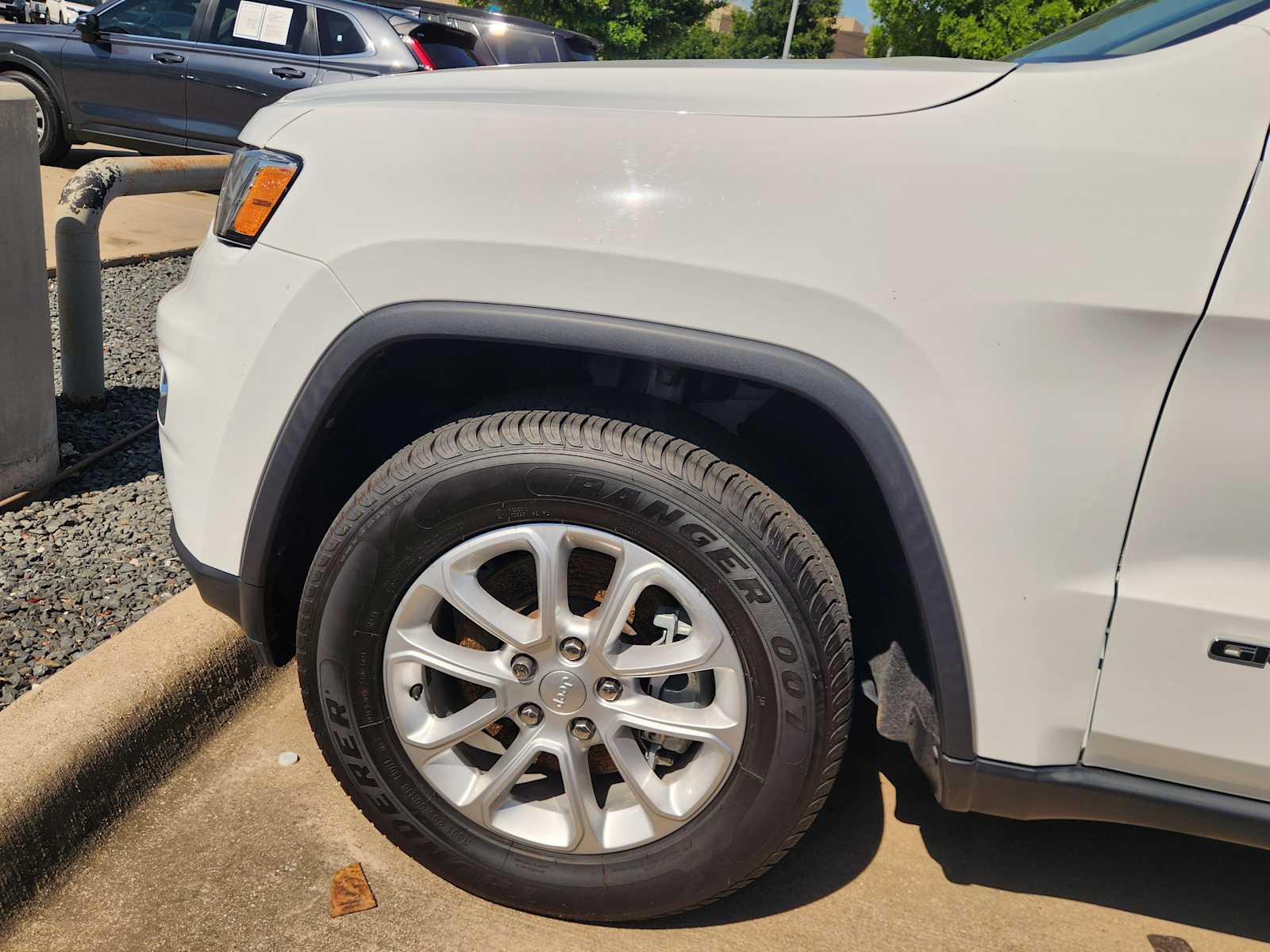 Thumbnail: 2022 Jeep Grand Cherokee - 10