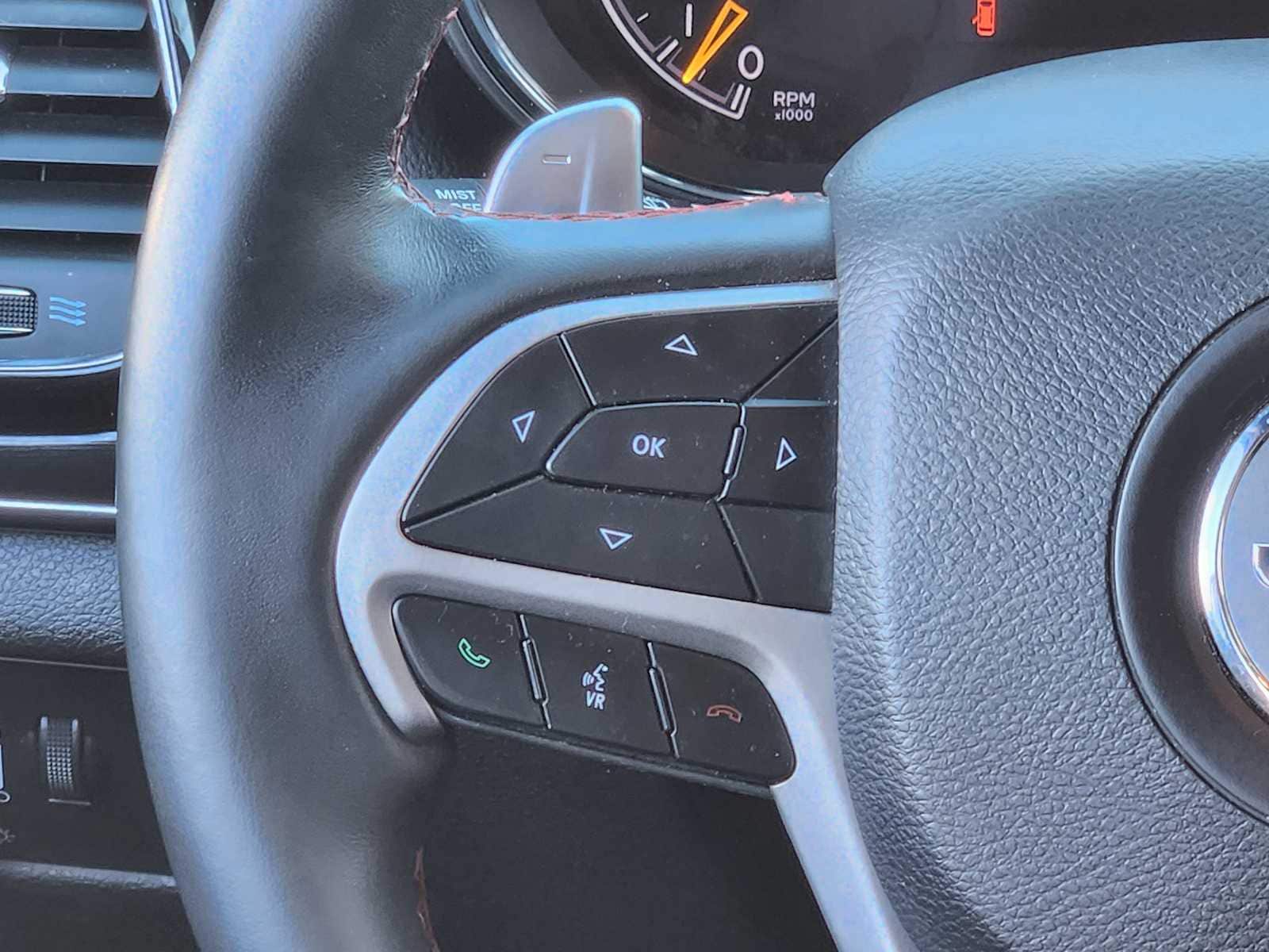 Thumbnail: 2019 Jeep Grand Cherokee - 31