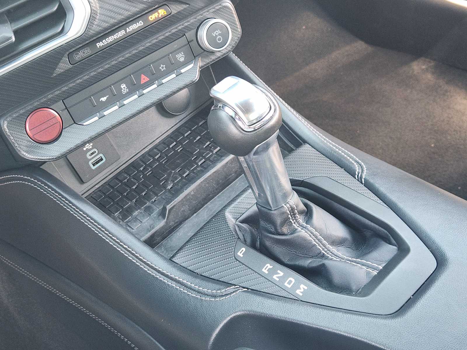 Thumbnail: 2024 Ford Mustang - 15