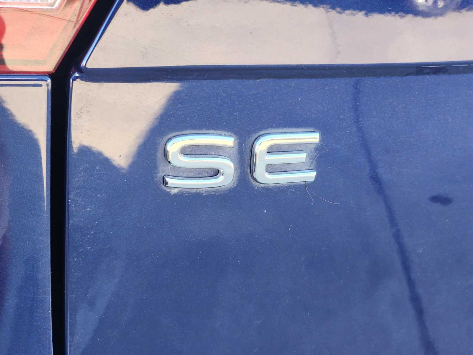 Thumbnail: 2023 Volkswagen Tiguan - 8