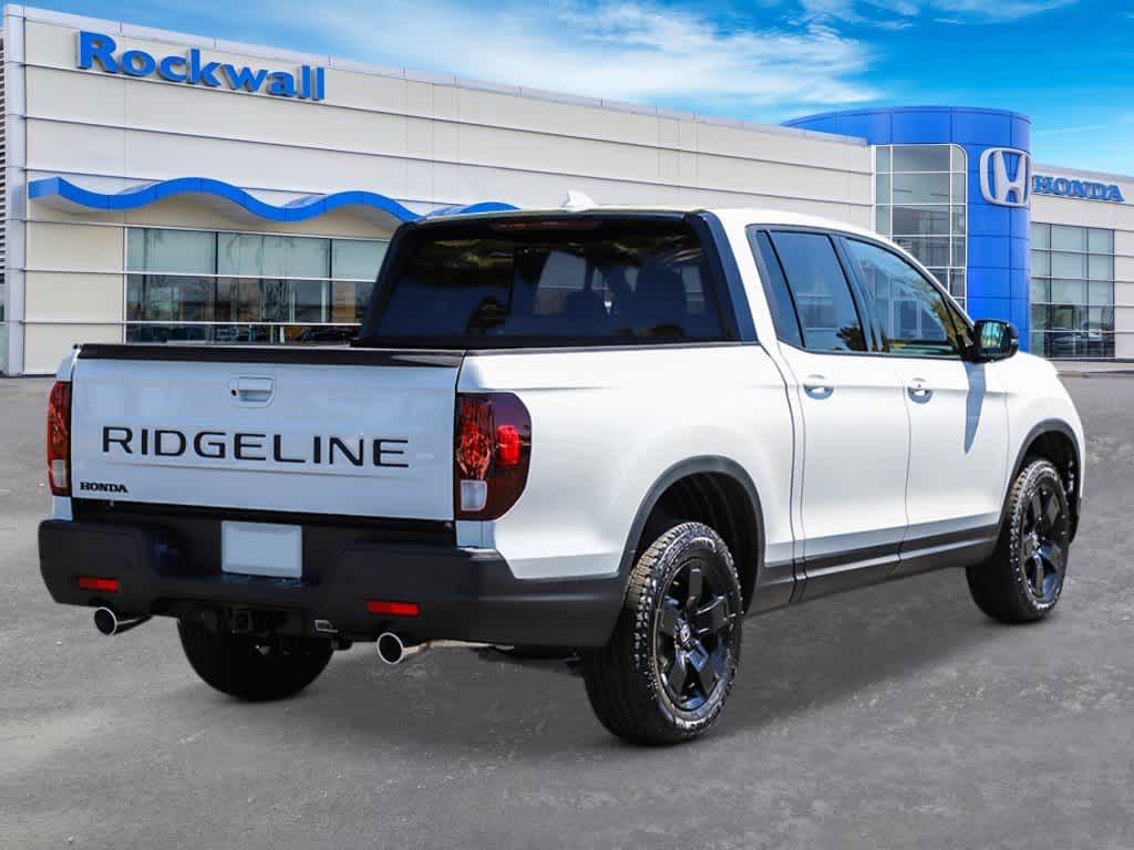 2026 Honda Ridgeline Black Edition photo 3