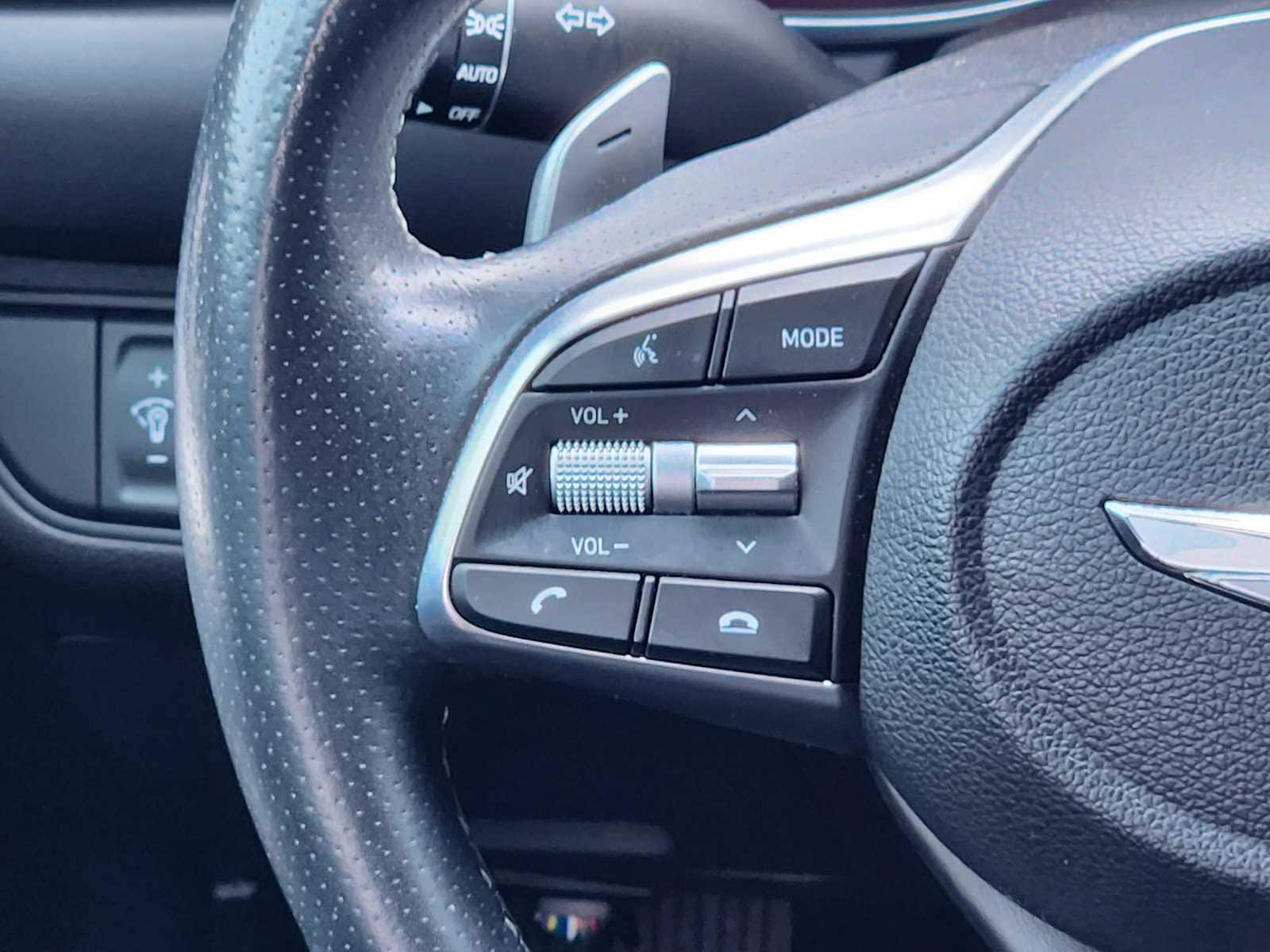 Thumbnail: 2021 Genesis G70 - 31