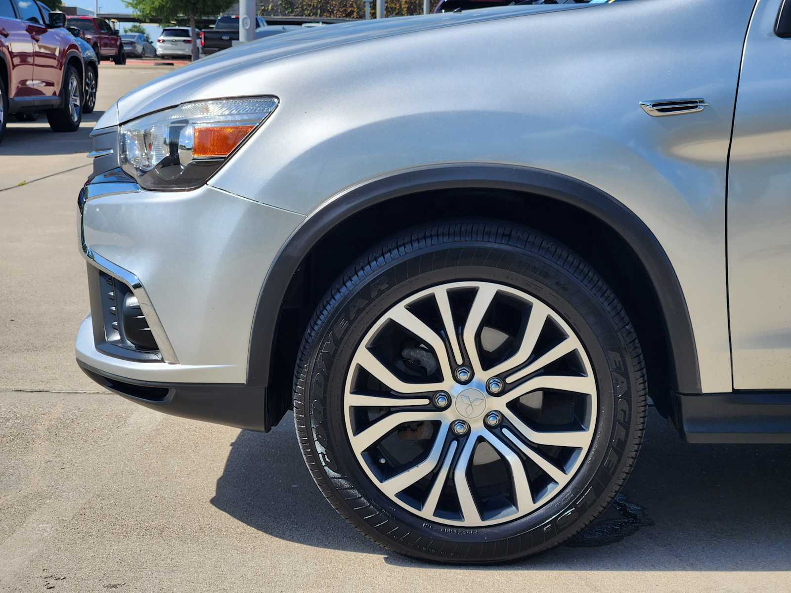 Thumbnail: 2018 Mitsubishi Outlander Sport - 8