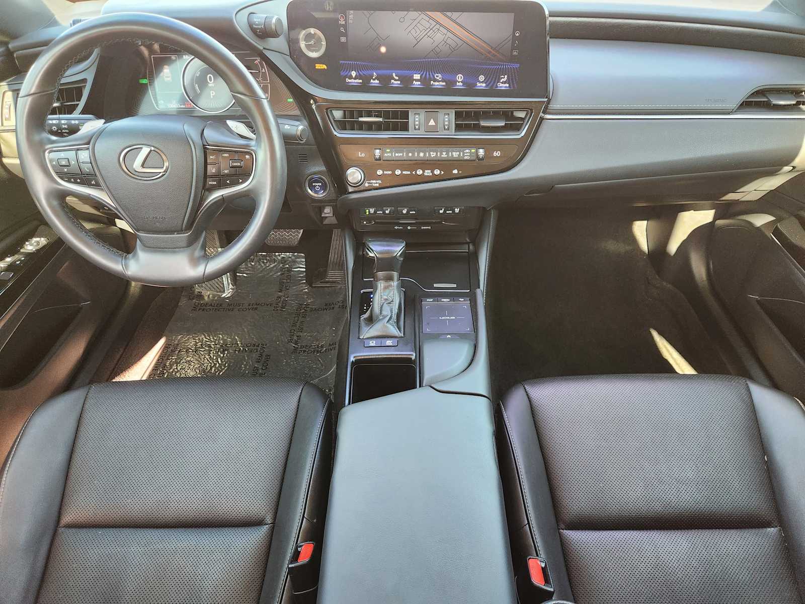 Thumbnail: 2022 Lexus ES - 10