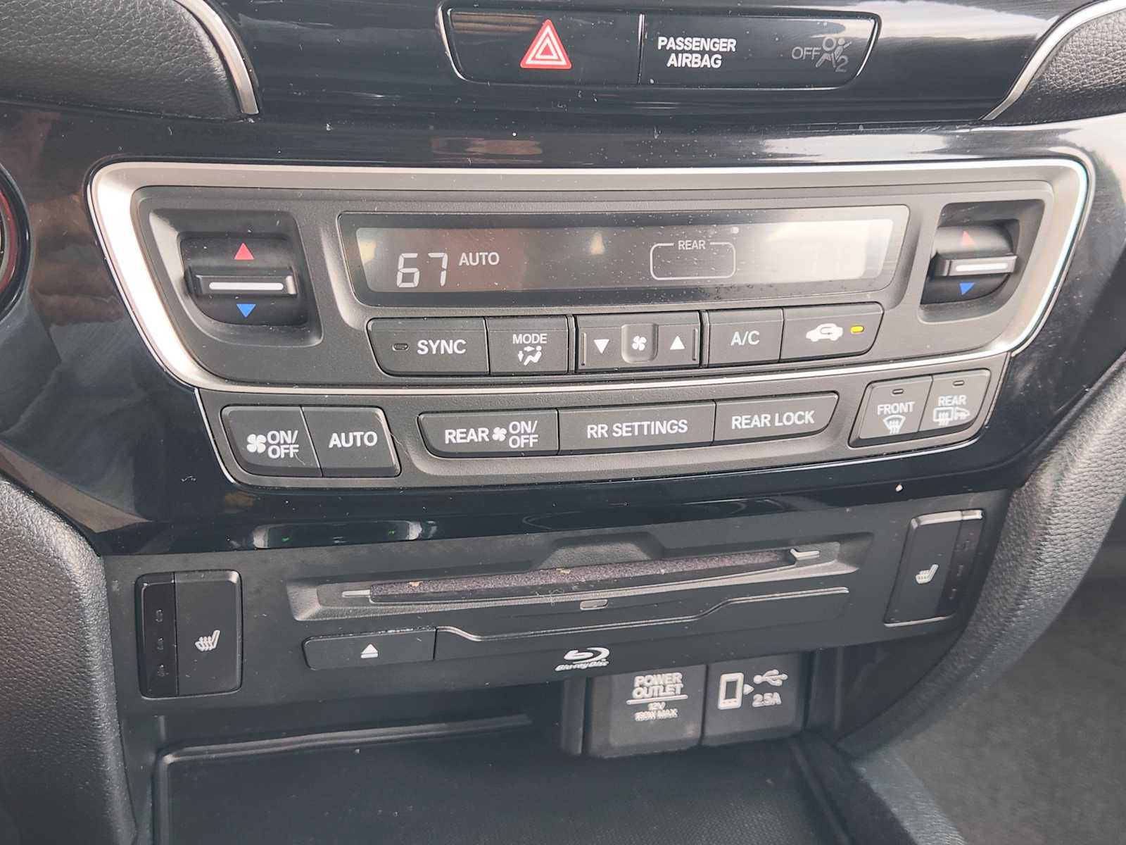 Thumbnail: 2020 Honda Pilot - 27