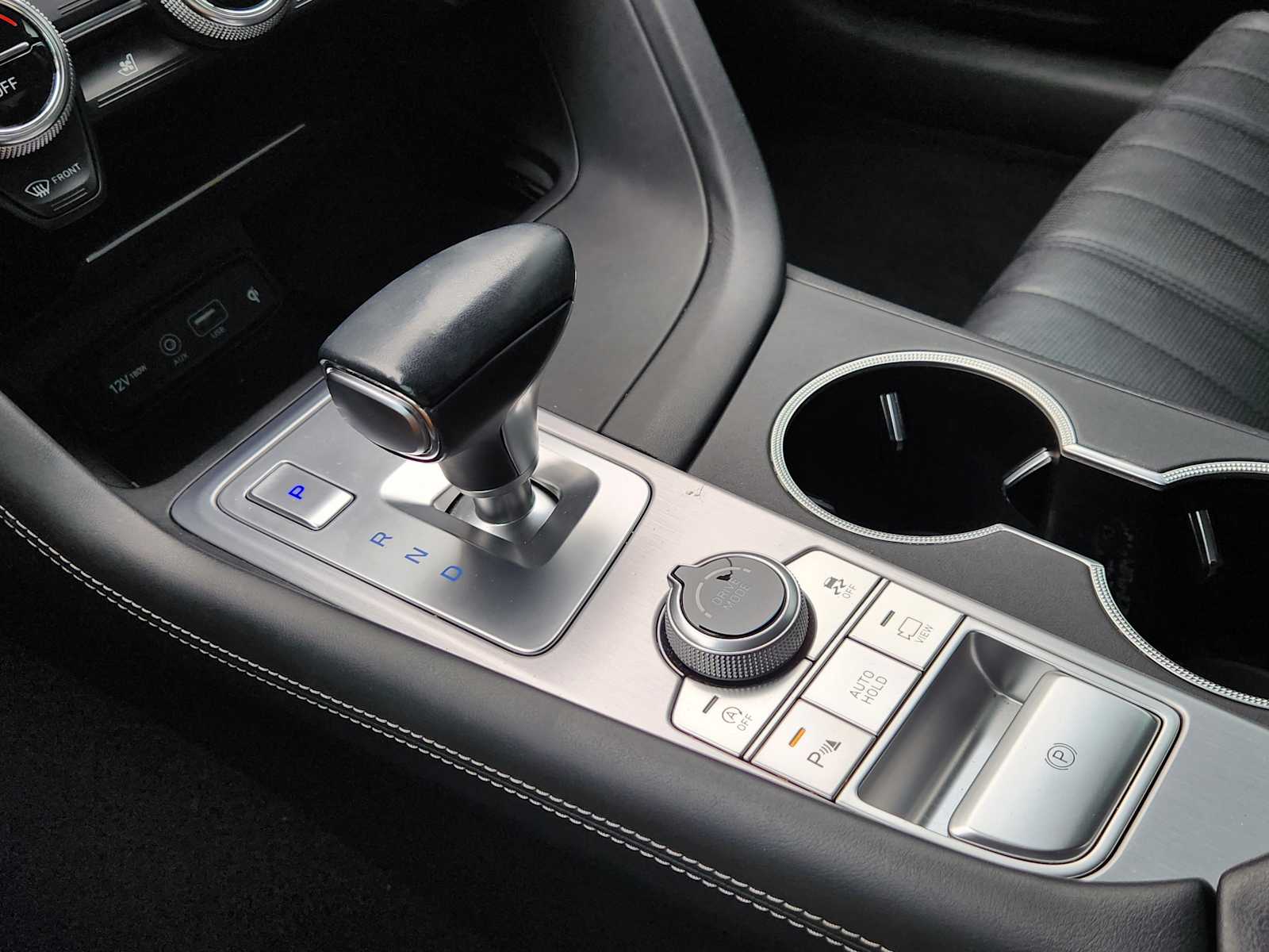 Thumbnail: 2021 Genesis G70 - 16