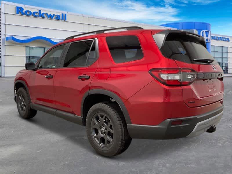 2025 Honda Pilot TrailSport photo 3