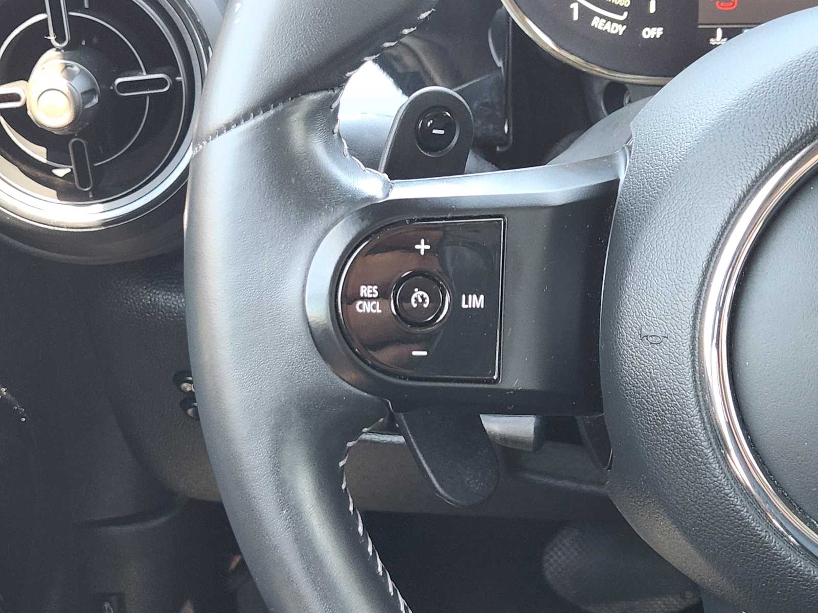 Thumbnail: 2023 MINI Cooper - 31