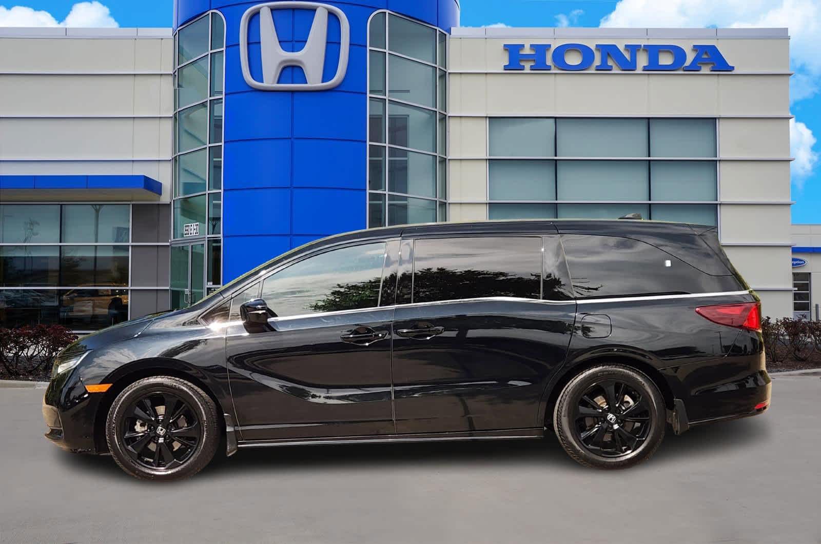 Thumbnail: 2023 Honda Odyssey - 3