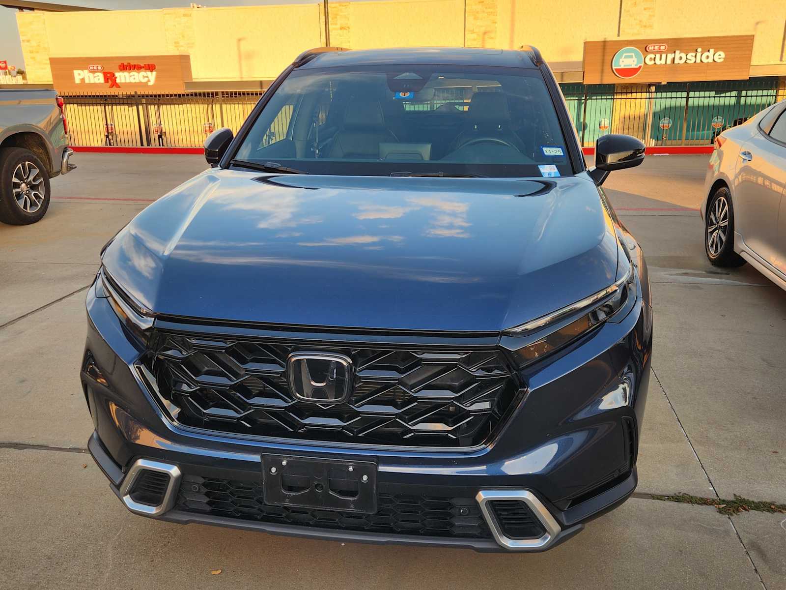 2024 Honda CR-V Hybrid Sport Touring photo 2