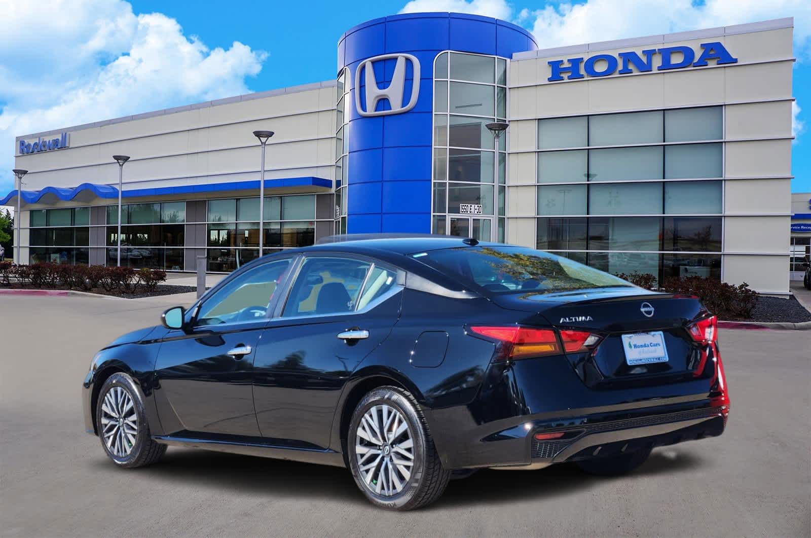 Thumbnail: 2024 Nissan Altima - 4