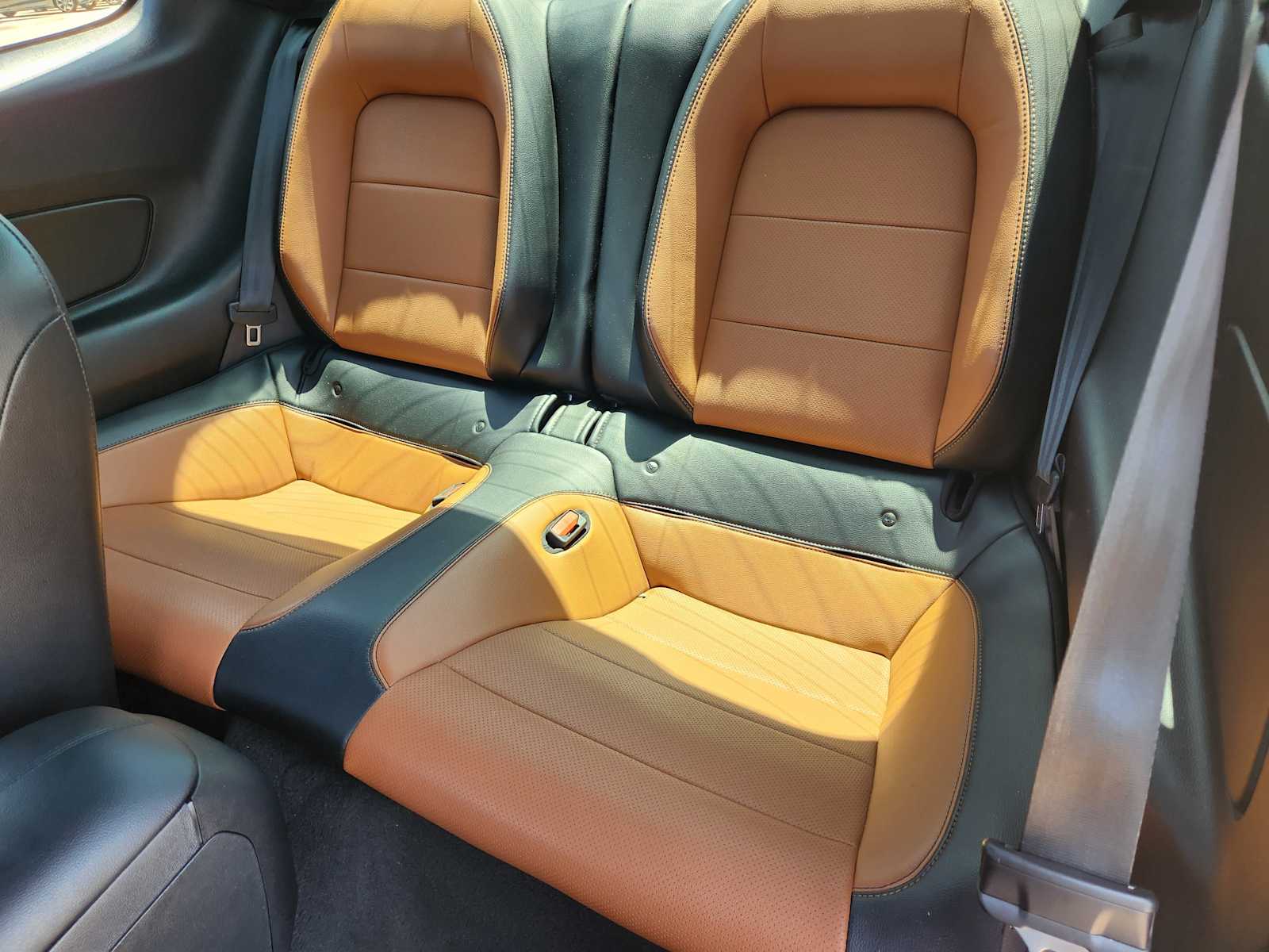 Thumbnail: 2022 Ford Mustang - 12