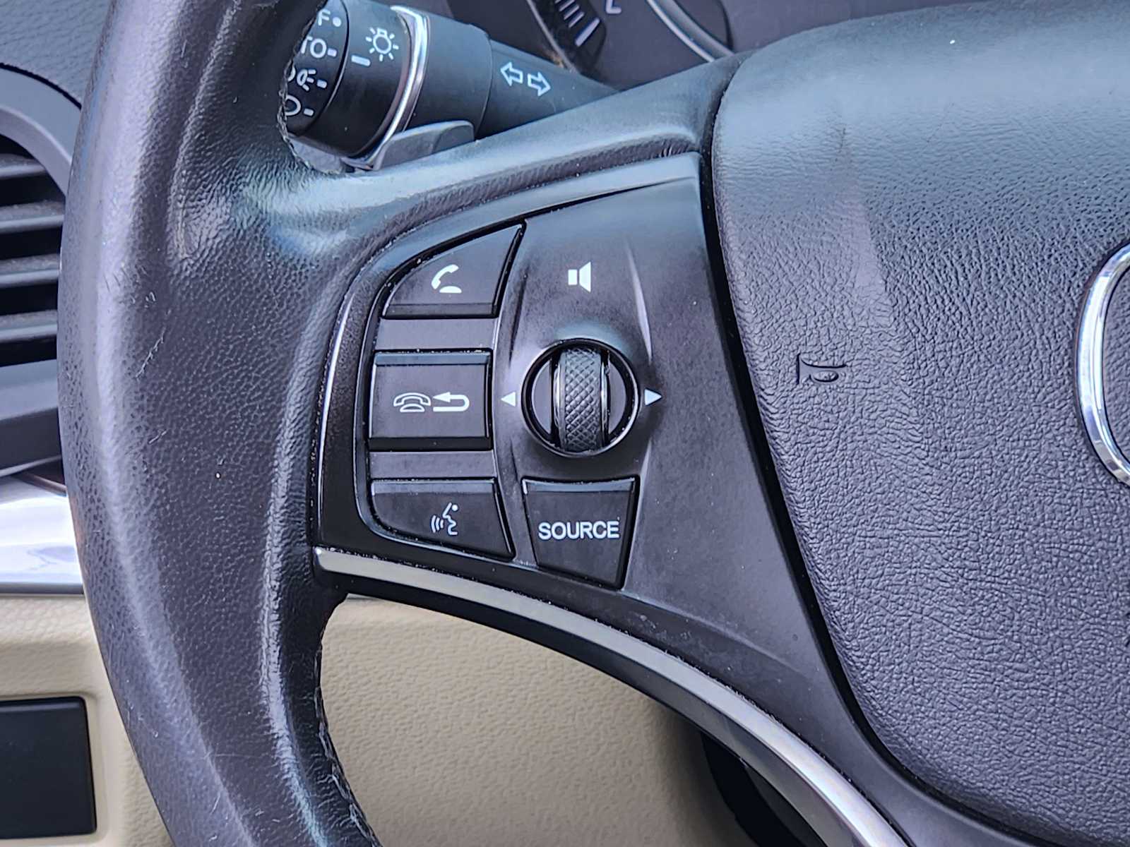 Thumbnail: 2015 Acura MDX - 33