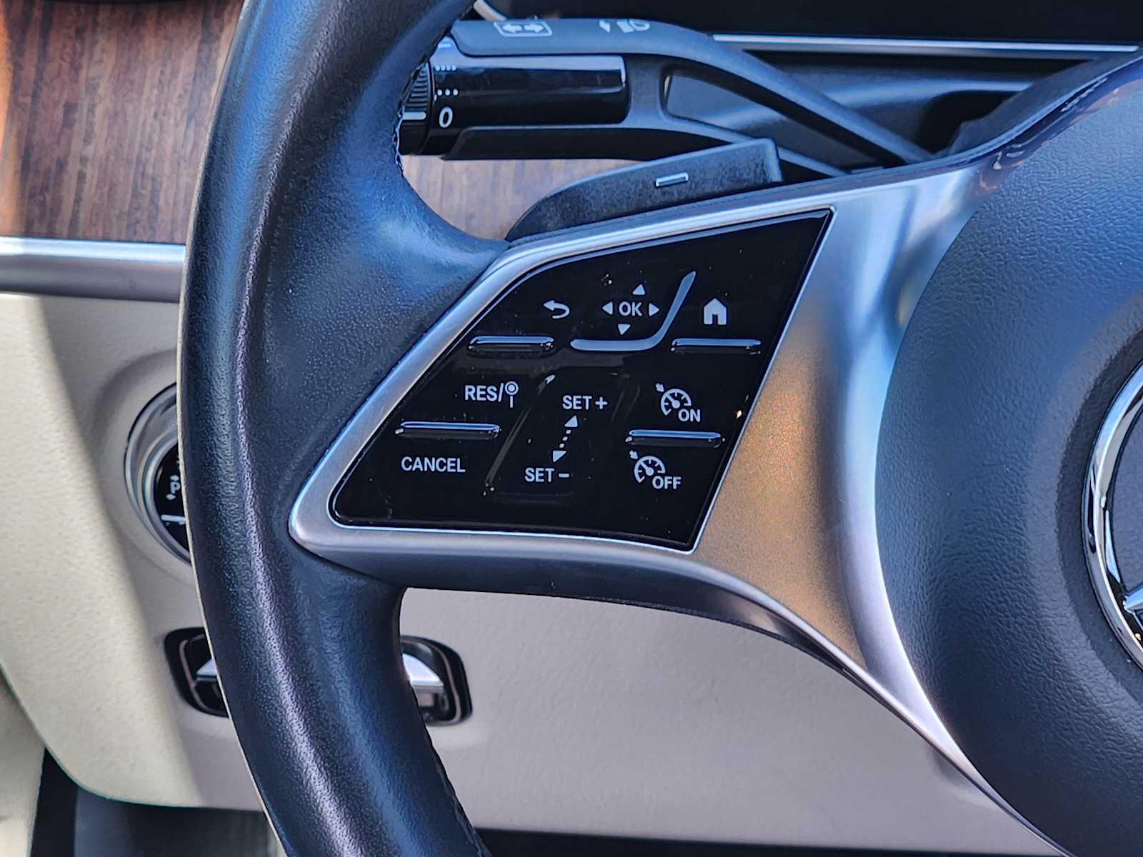 Thumbnail: 2024 Mercedes-Benz C-Class - 31