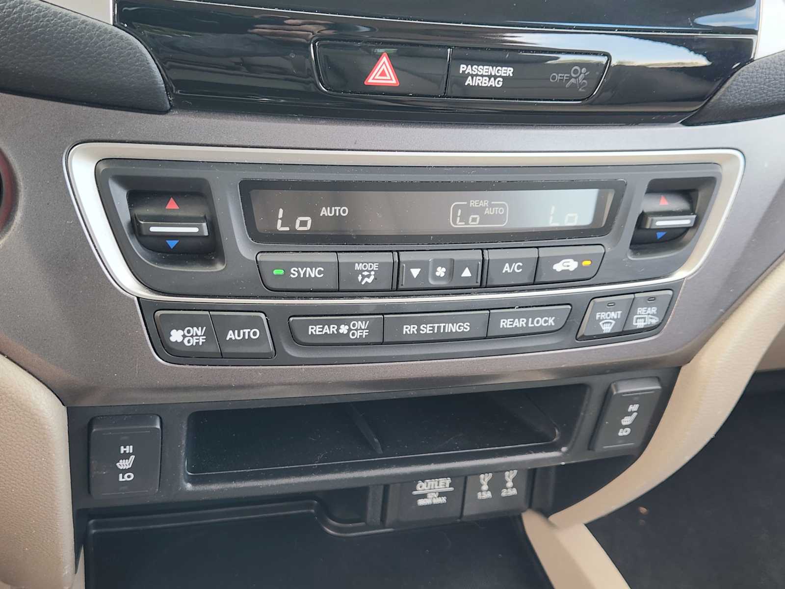 Thumbnail: 2016 Honda Pilot - 27