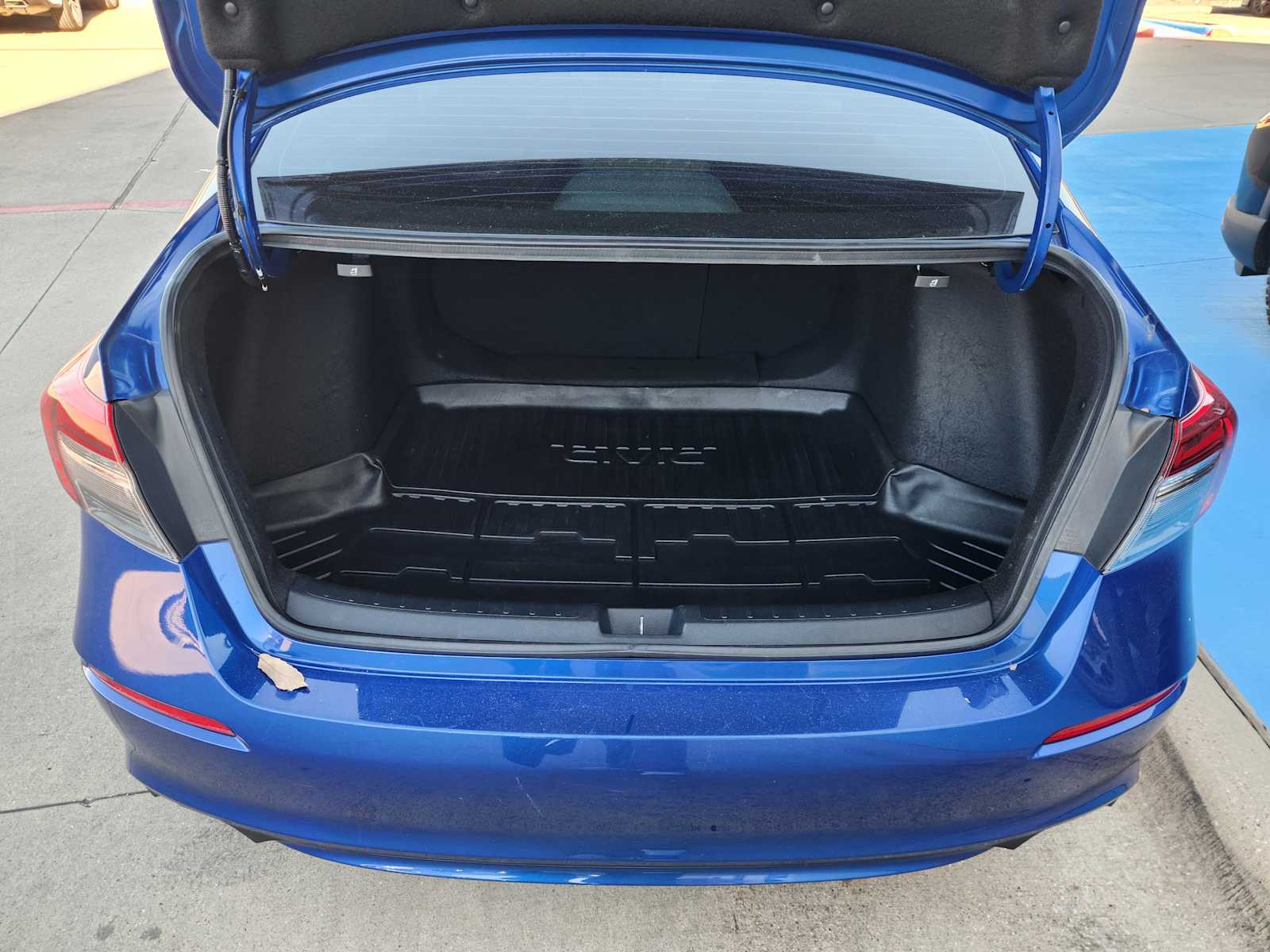 Thumbnail: 2023 Honda Civic - 19