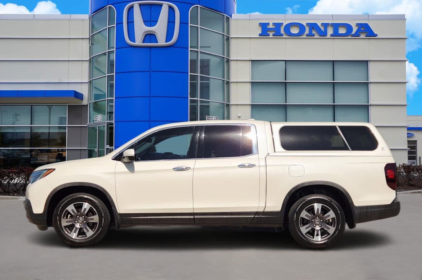 Thumbnail: 2019 Honda Ridgeline - 3