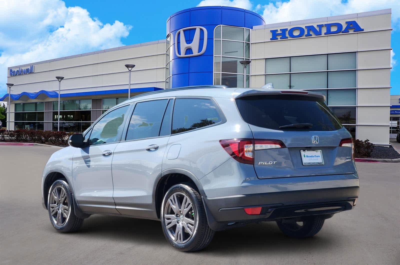2022 Honda Pilot Sport photo 3
