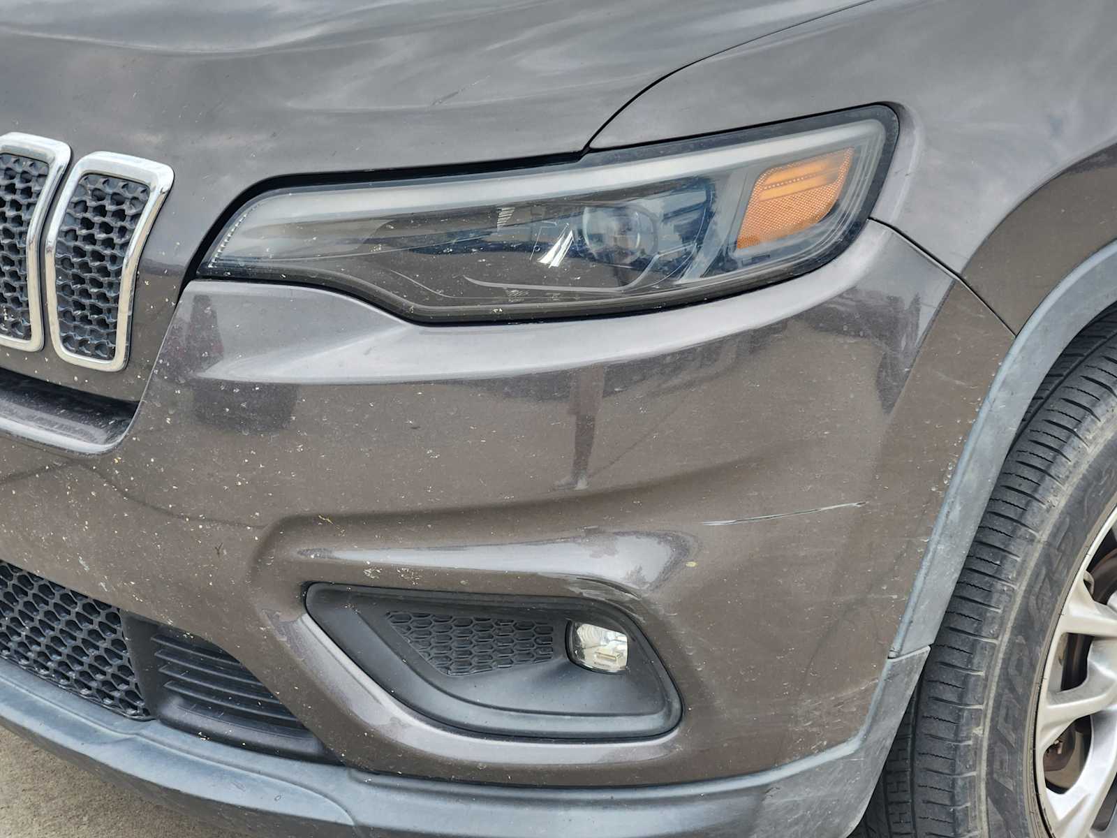 Thumbnail: 2019 Jeep Cherokee - 12