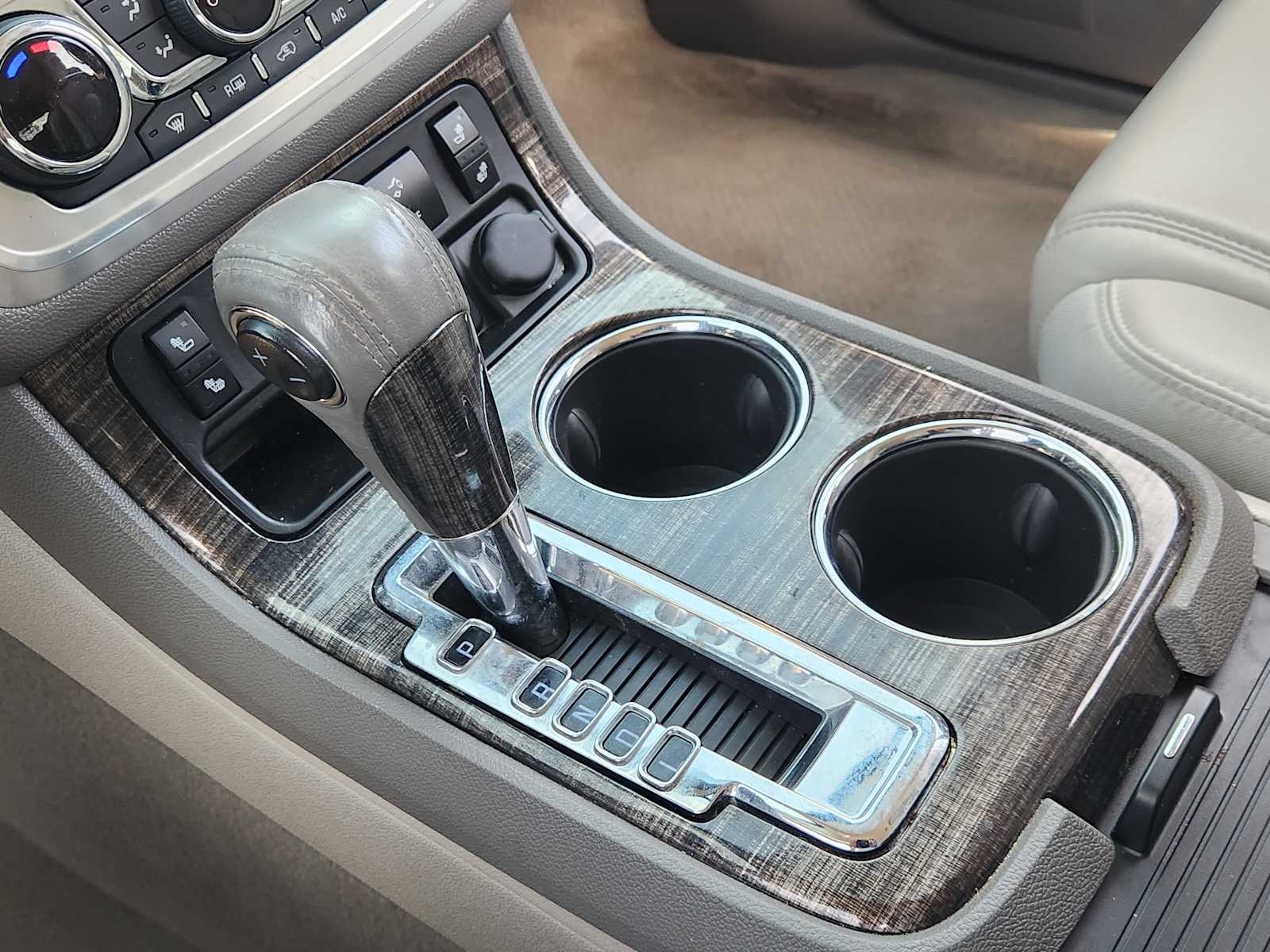 Thumbnail: 2017 GMC Acadia - 30