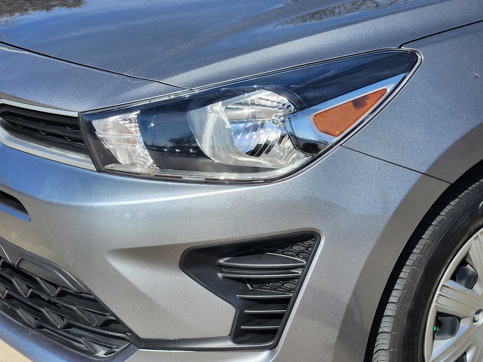 Thumbnail: 2023 Kia Rio - 23