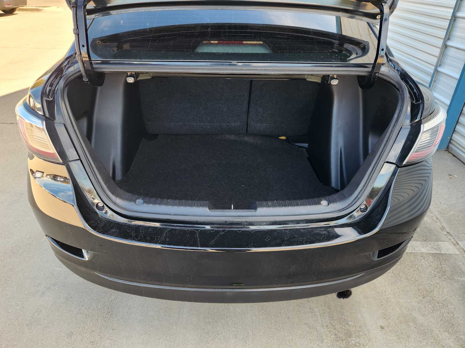 Thumbnail: 2019 Toyota Yaris - 19