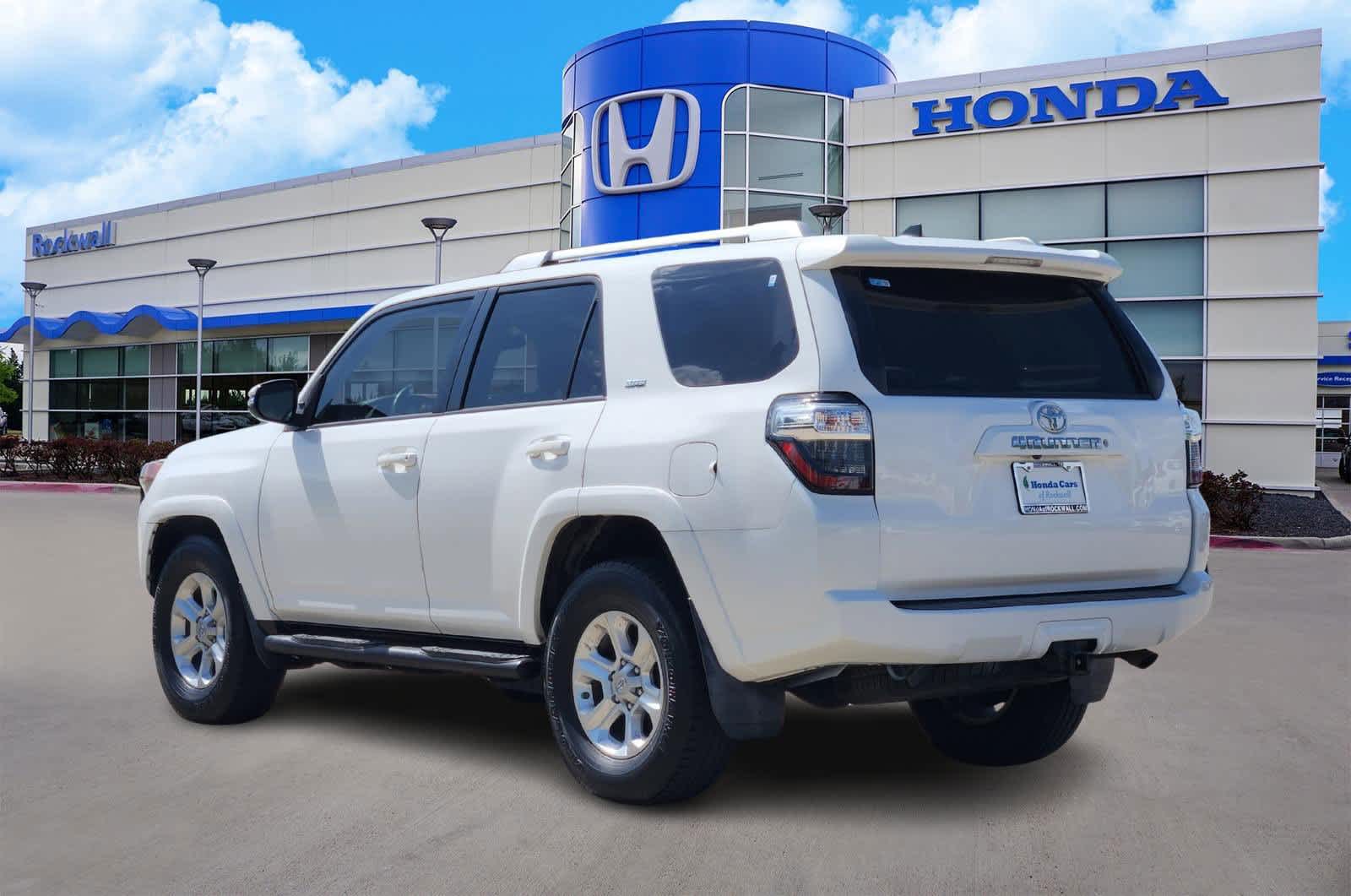 2018 Toyota 4Runner SR5 Premium photo 4