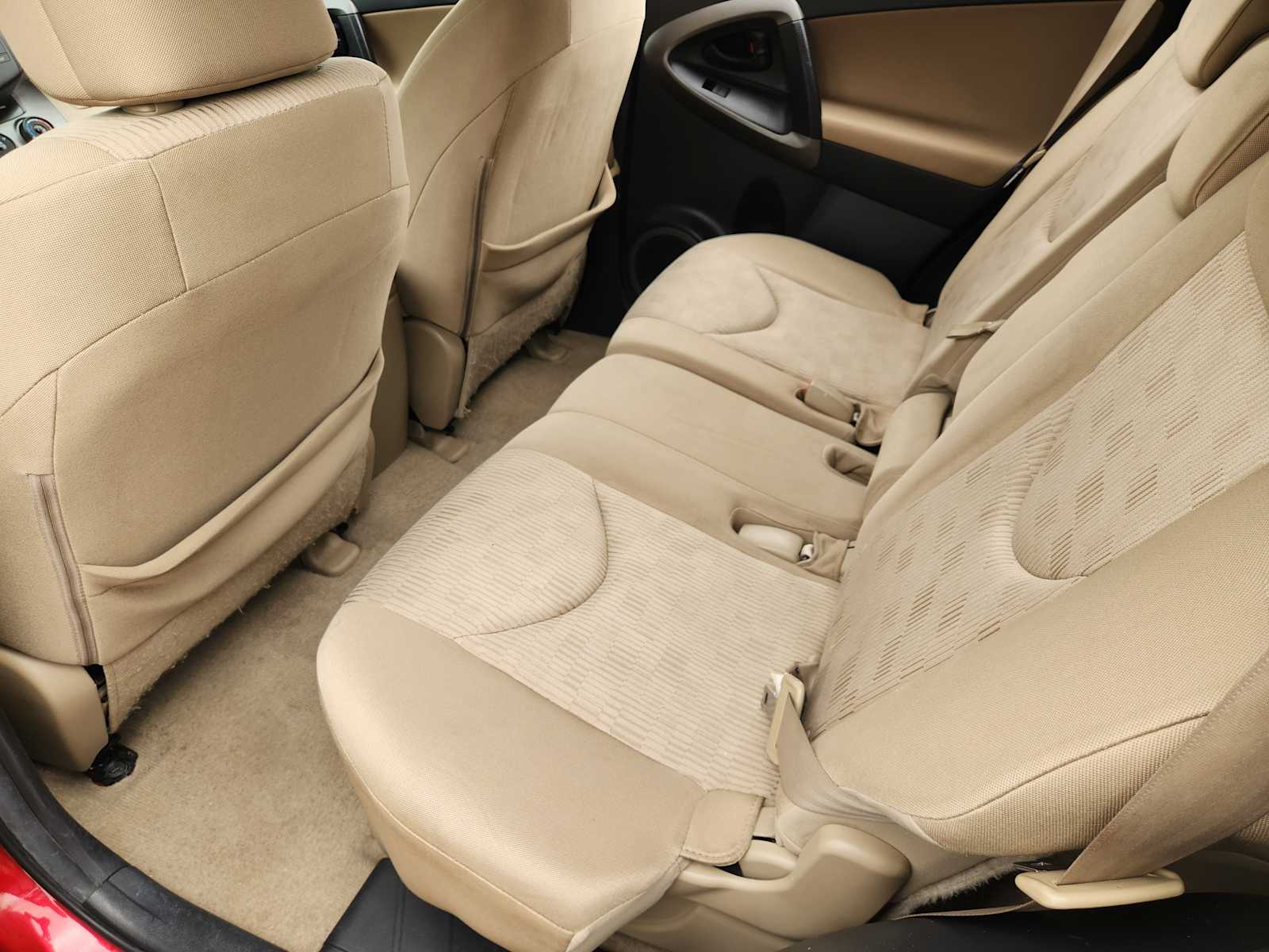 Thumbnail: 2011 Toyota RAV4 - 12