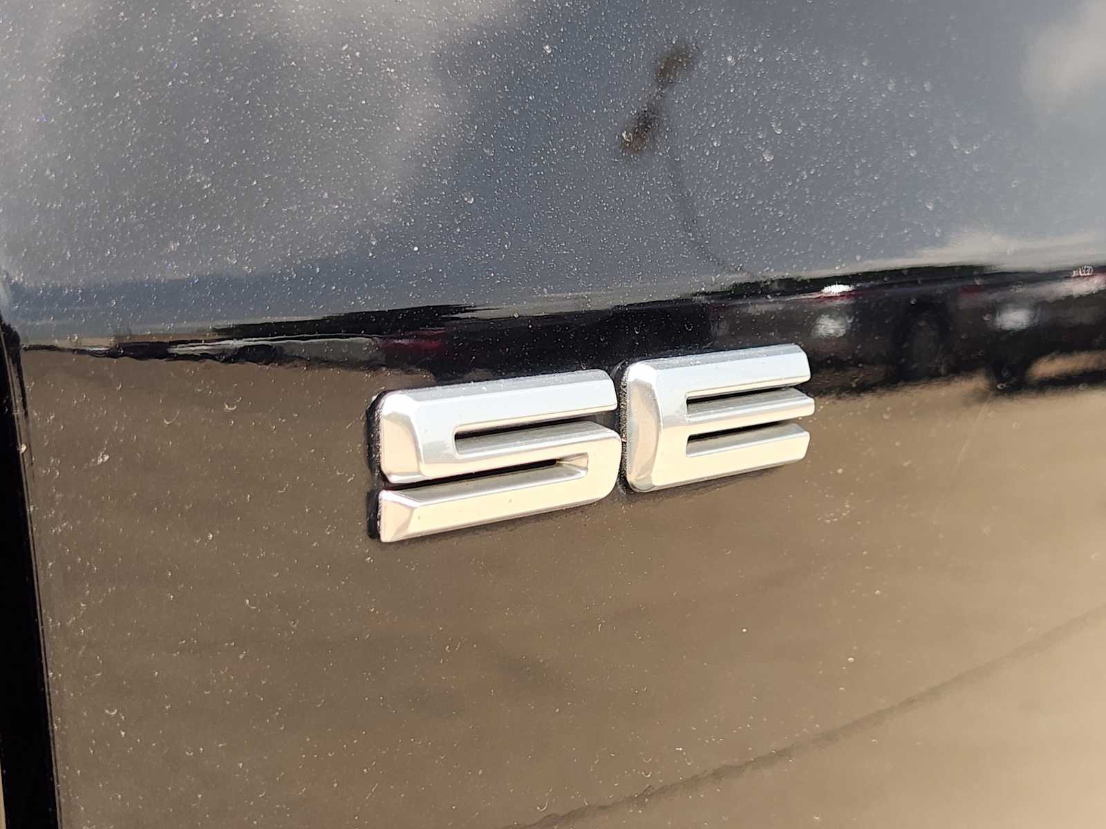 Thumbnail: 2021 Ford Escape - 7