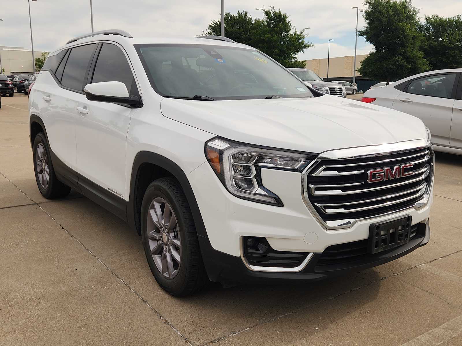 Thumbnail: 2023 GMC Terrain - 3