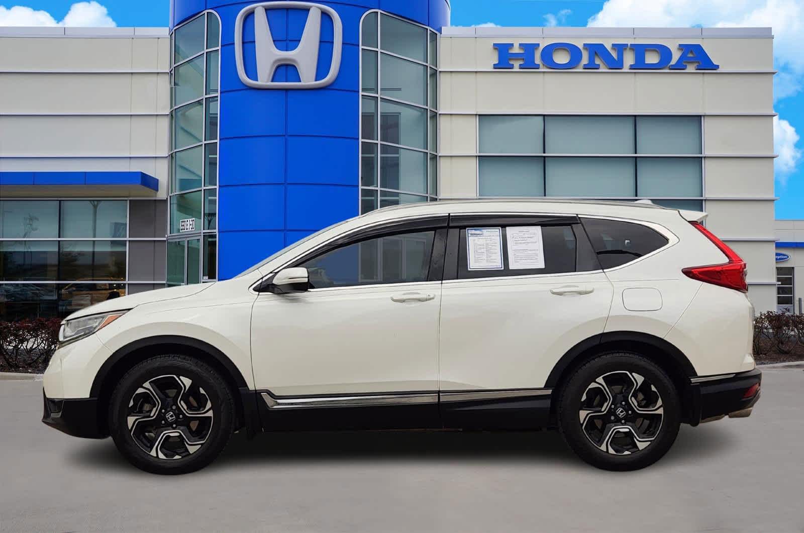 2018 Honda CR-V Touring photo 3