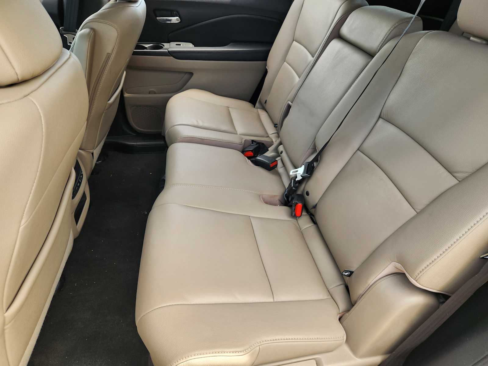 Thumbnail: 2016 Honda Pilot - 13