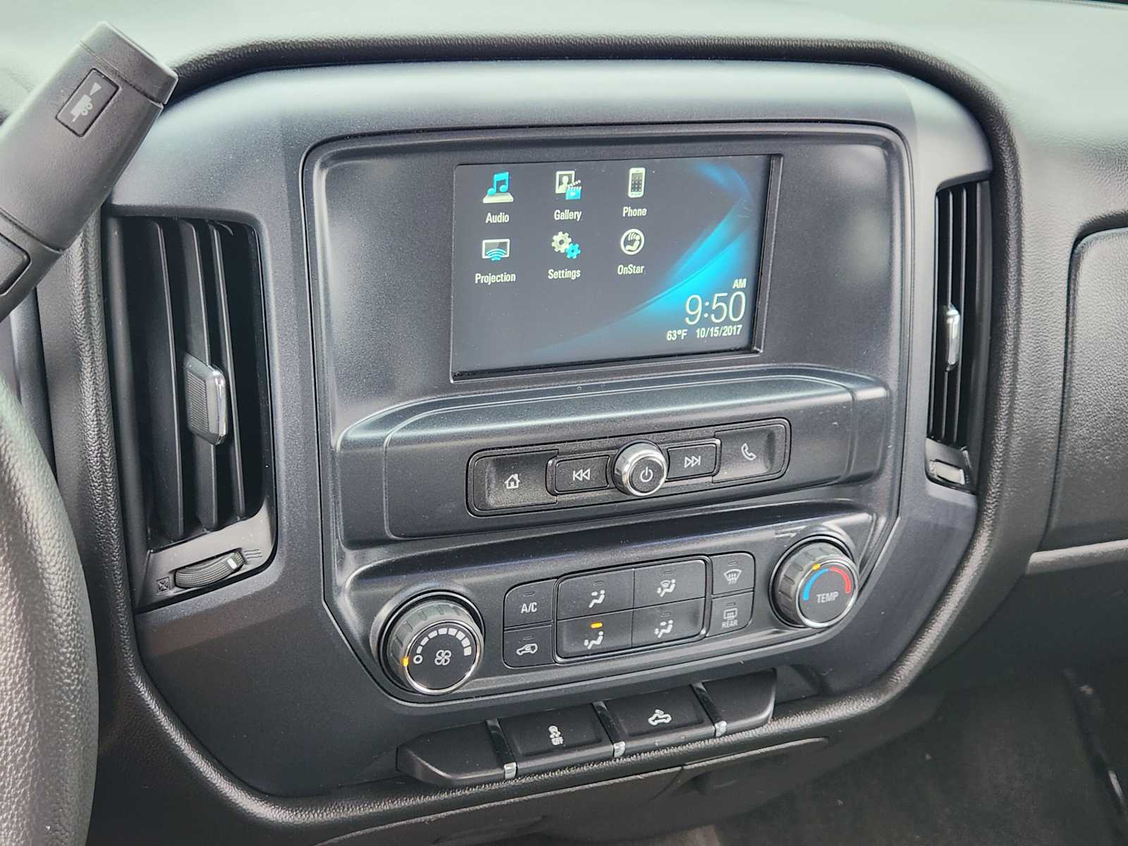Thumbnail: 2018 Chevrolet Silverado 1500 - 16